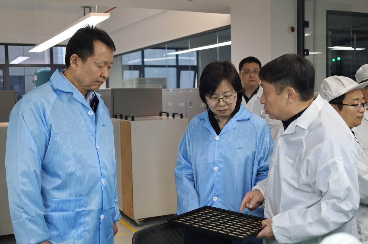 省委科技工委副書記蘭壯麗一行蒞臨省電子所調(diào)研指導(dǎo)工作